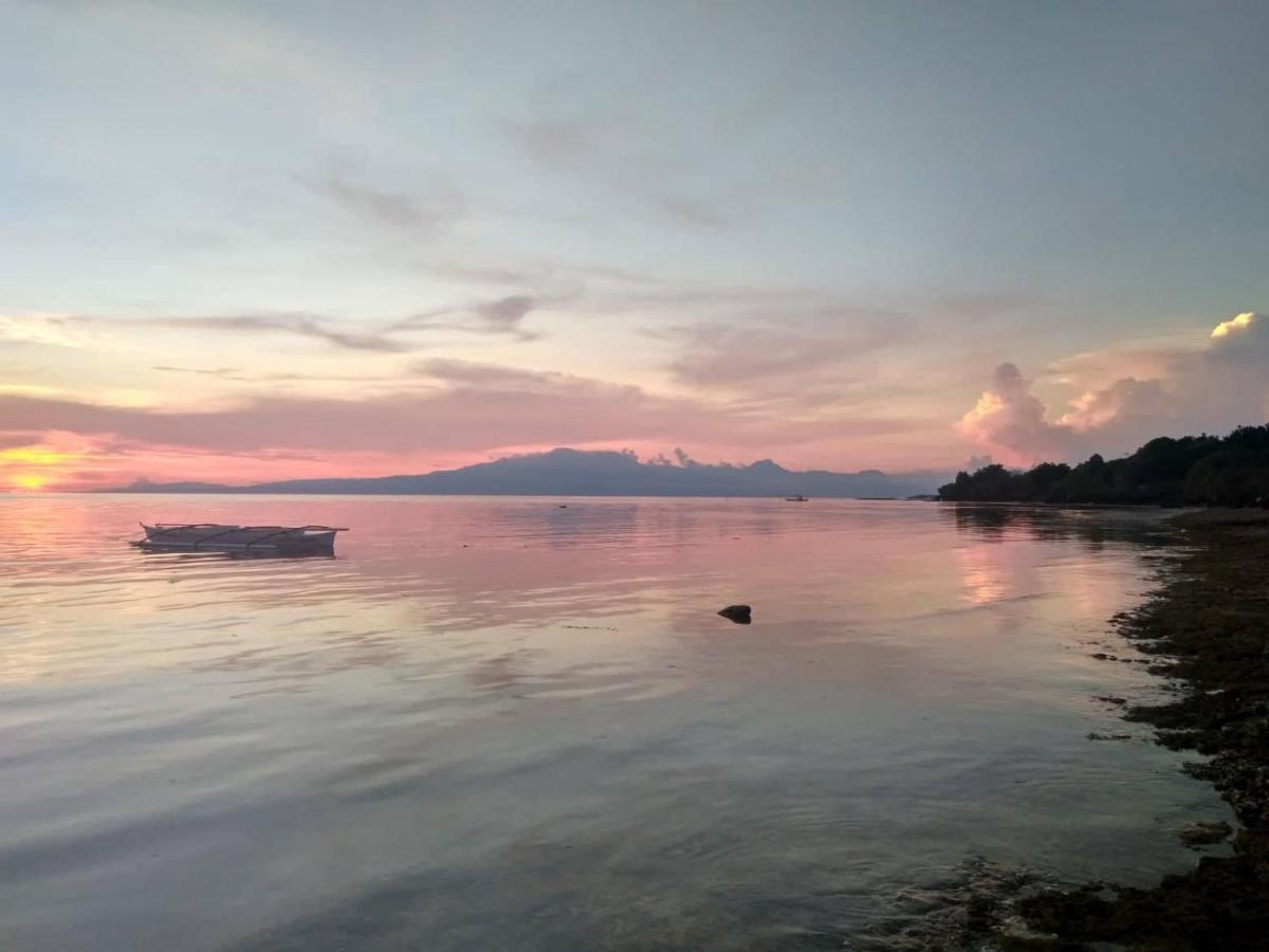 Tori'S Backpacker'S Paradise Hostel Siquijor Exterior photo