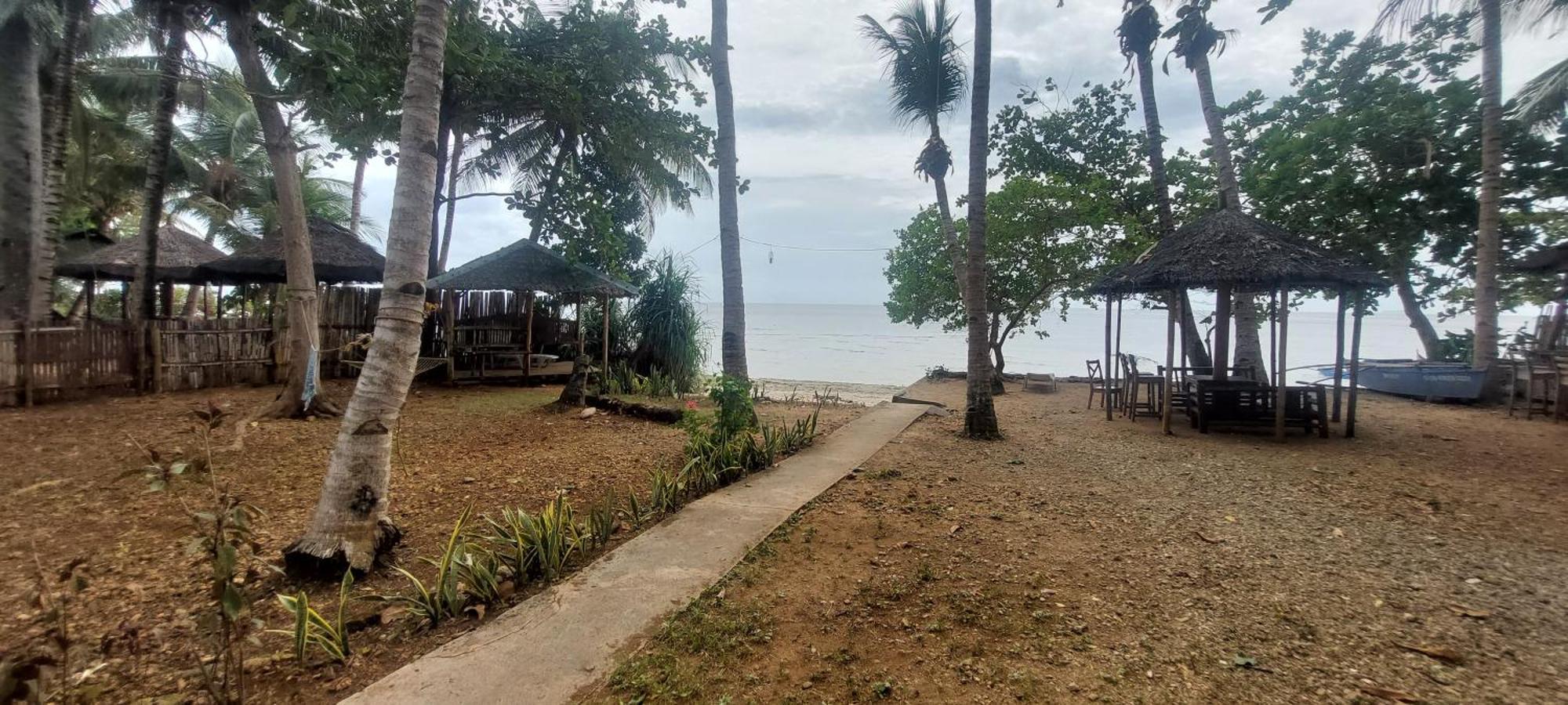 Tori'S Backpacker'S Paradise Hostel Siquijor Exterior photo