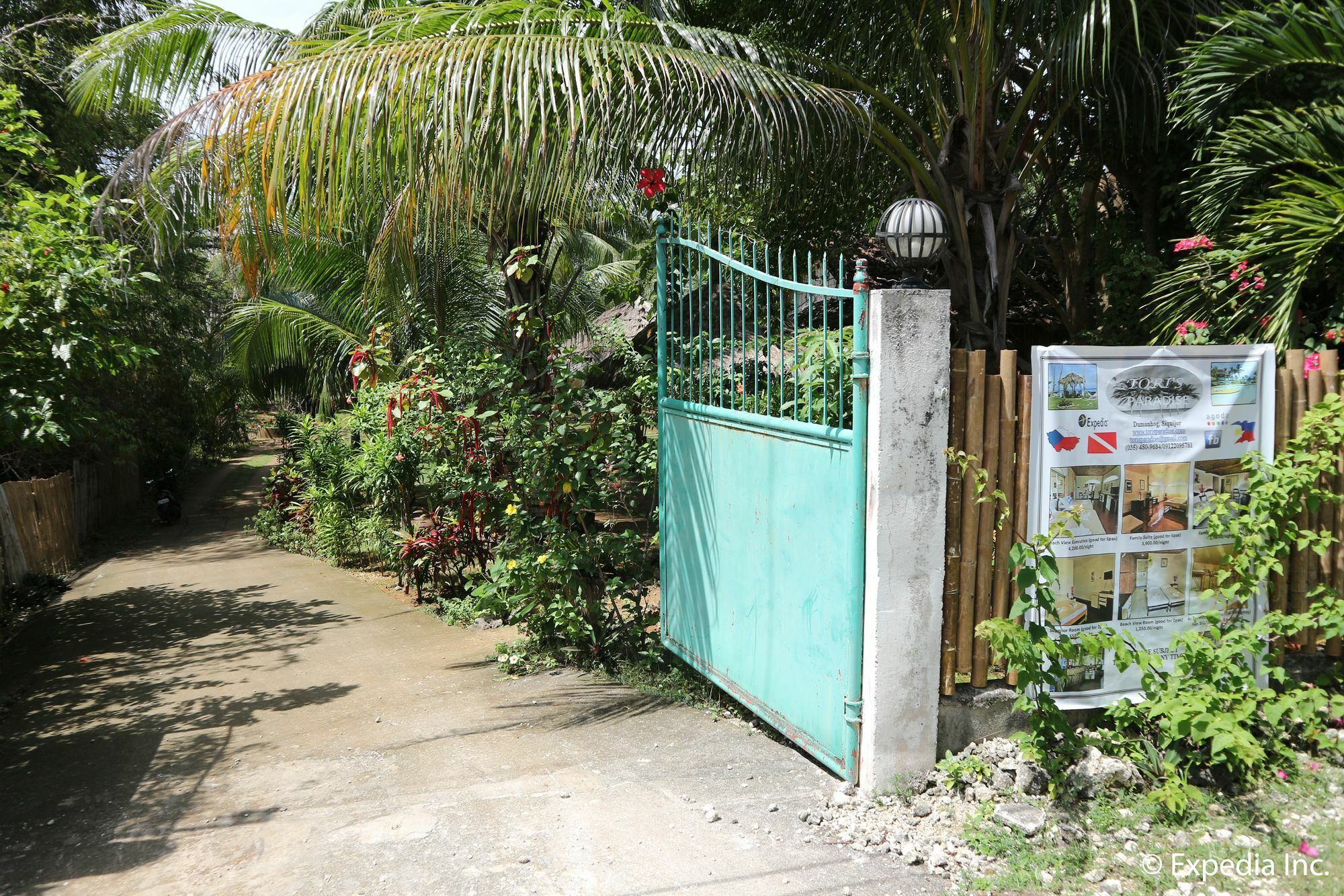 Tori'S Backpacker'S Paradise Hostel Siquijor Exterior photo