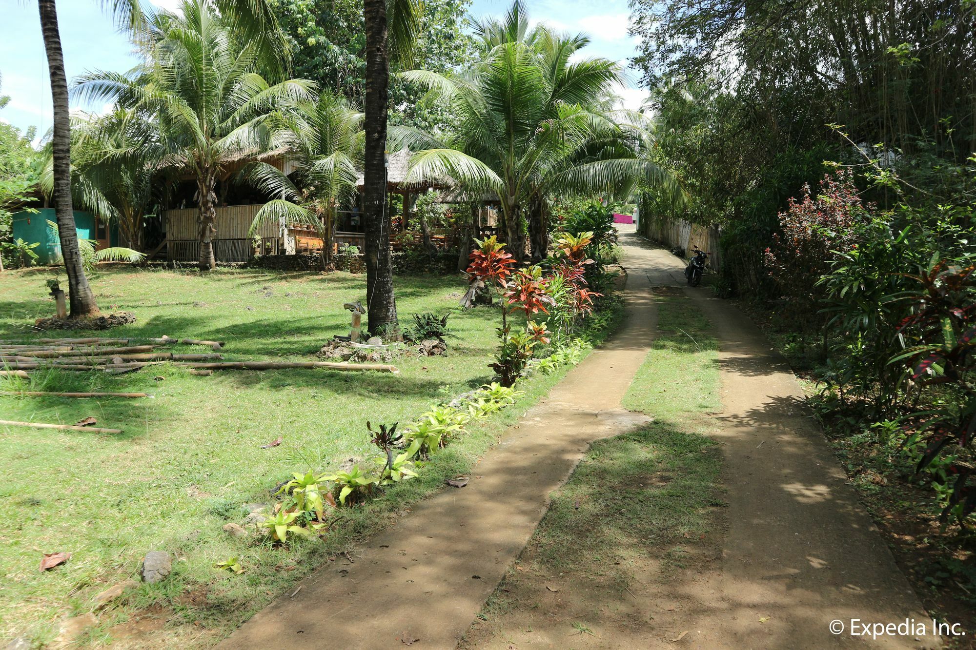 Tori'S Backpacker'S Paradise Hostel Siquijor Exterior photo